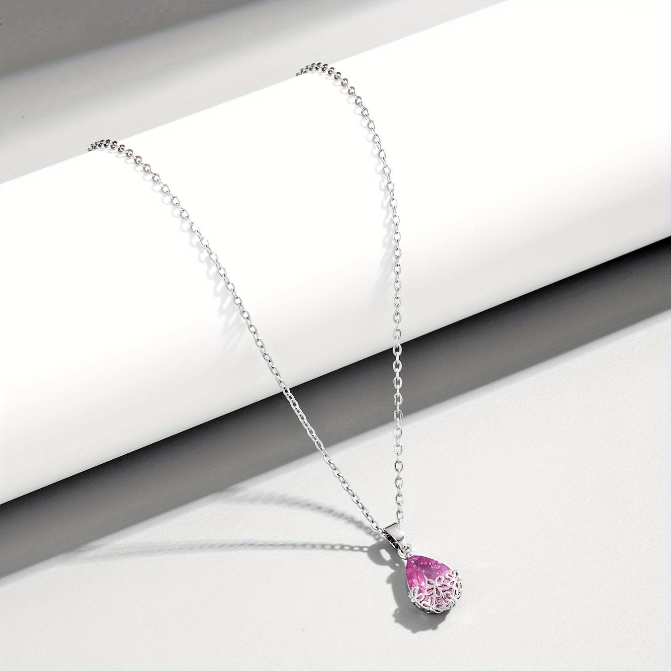 Collier Avec Pendentif Goutte D'eau En Zircon Violet Et Diamant Gris - Chaîne Longue, Acier Inoxydable, Neuf Avec étiquettes
