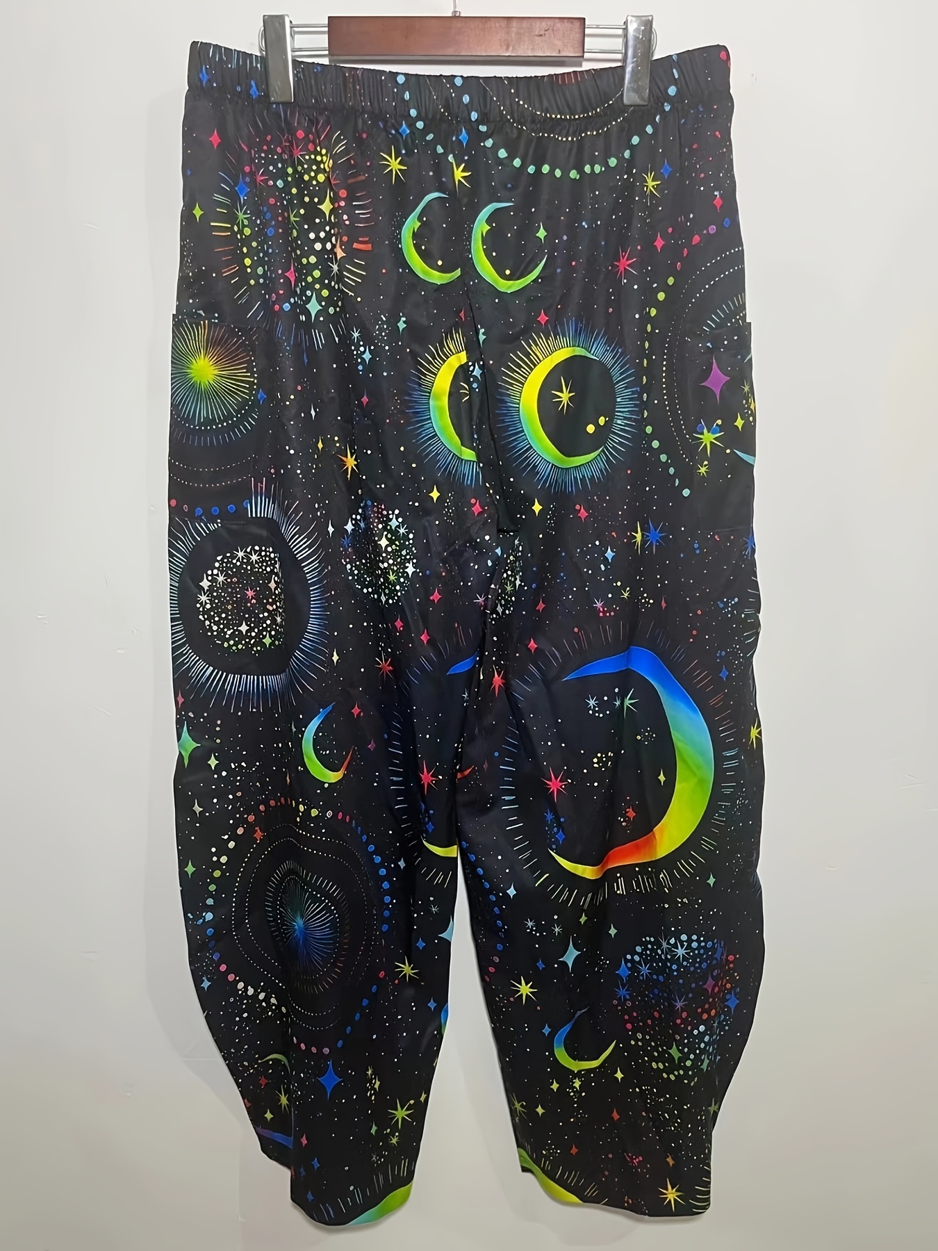 HOLOGRAPHIC BLACK HIGH WAISTED HOT PANTS