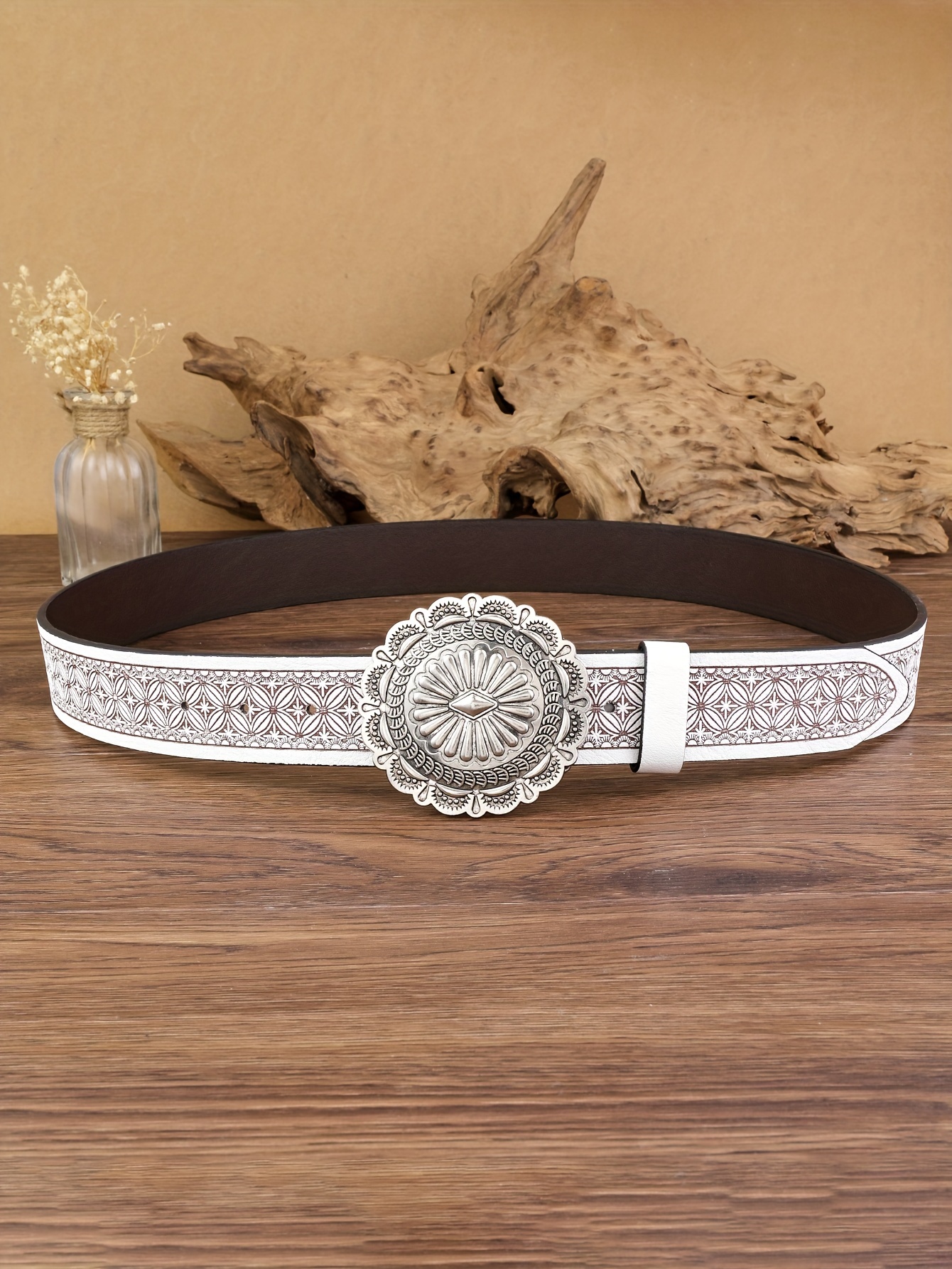 Vintage Flower Buckle Belt White PU Leather Flower Embossed Western Belts  For Women Classic Jeans Pants Waistband