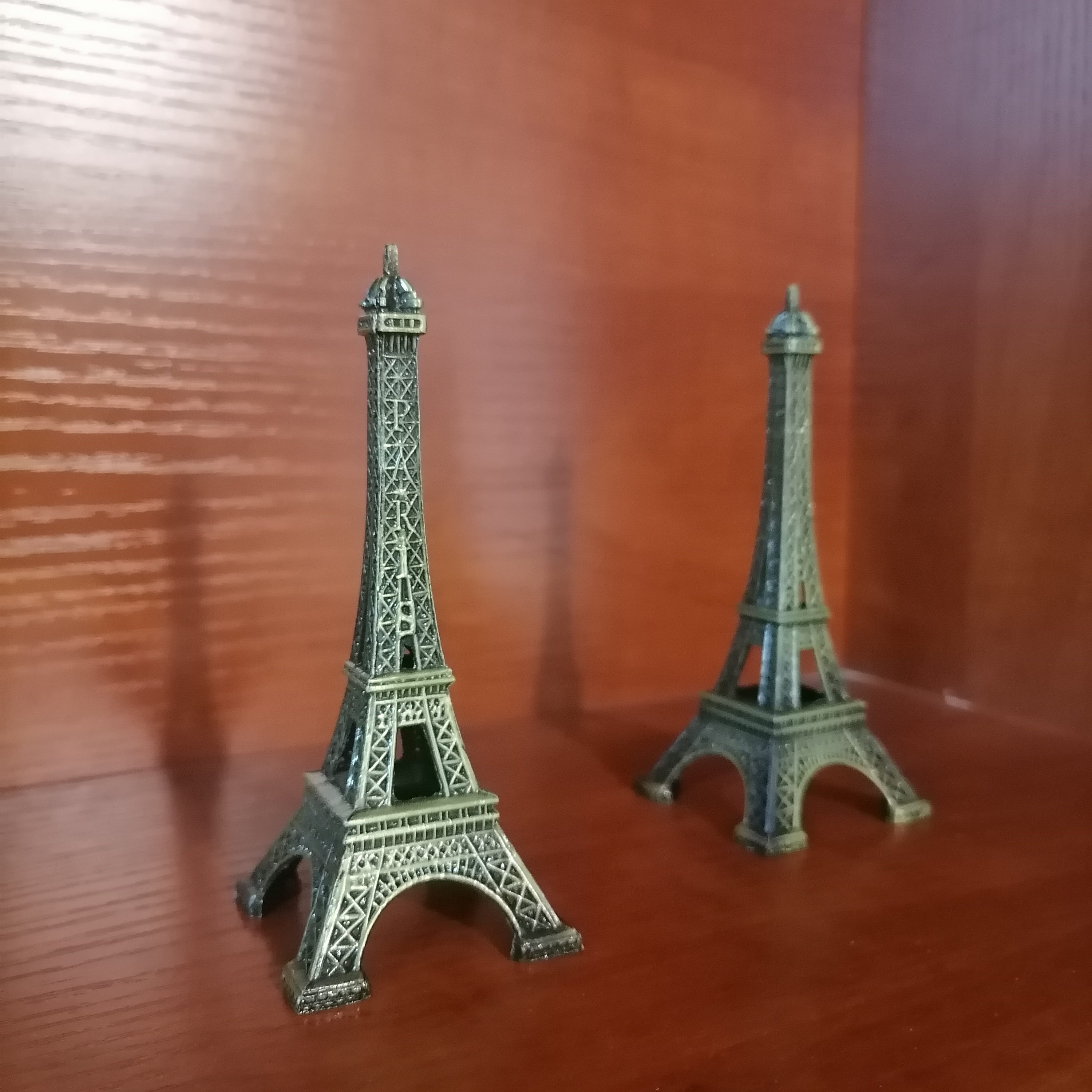 1pc 3.94inch Paris Eiffel Tower Model, Coppery Quality Metal Crafts, Home  Decoration Creative Ornament, Home Decor