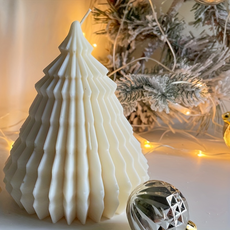 Moule à bougie en silicone 3D en forme de sapin de Noël - Pour la  fabrication de bougies en forme de sapin de Noël - Pour la décoration de la  maison 