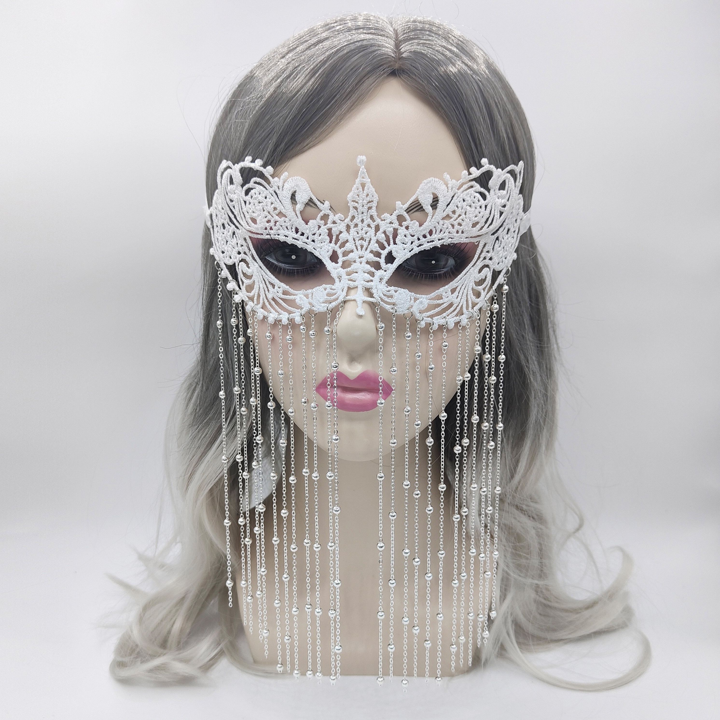 Masque pas cher, dentelle argent, pour femme : Carnaval, bal masqué