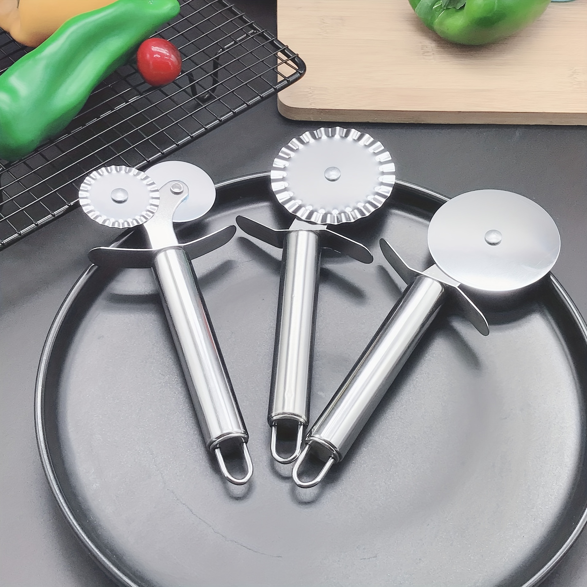 Stainless Steel Pizza Cutter Double Roller Pizza Knife Cutter