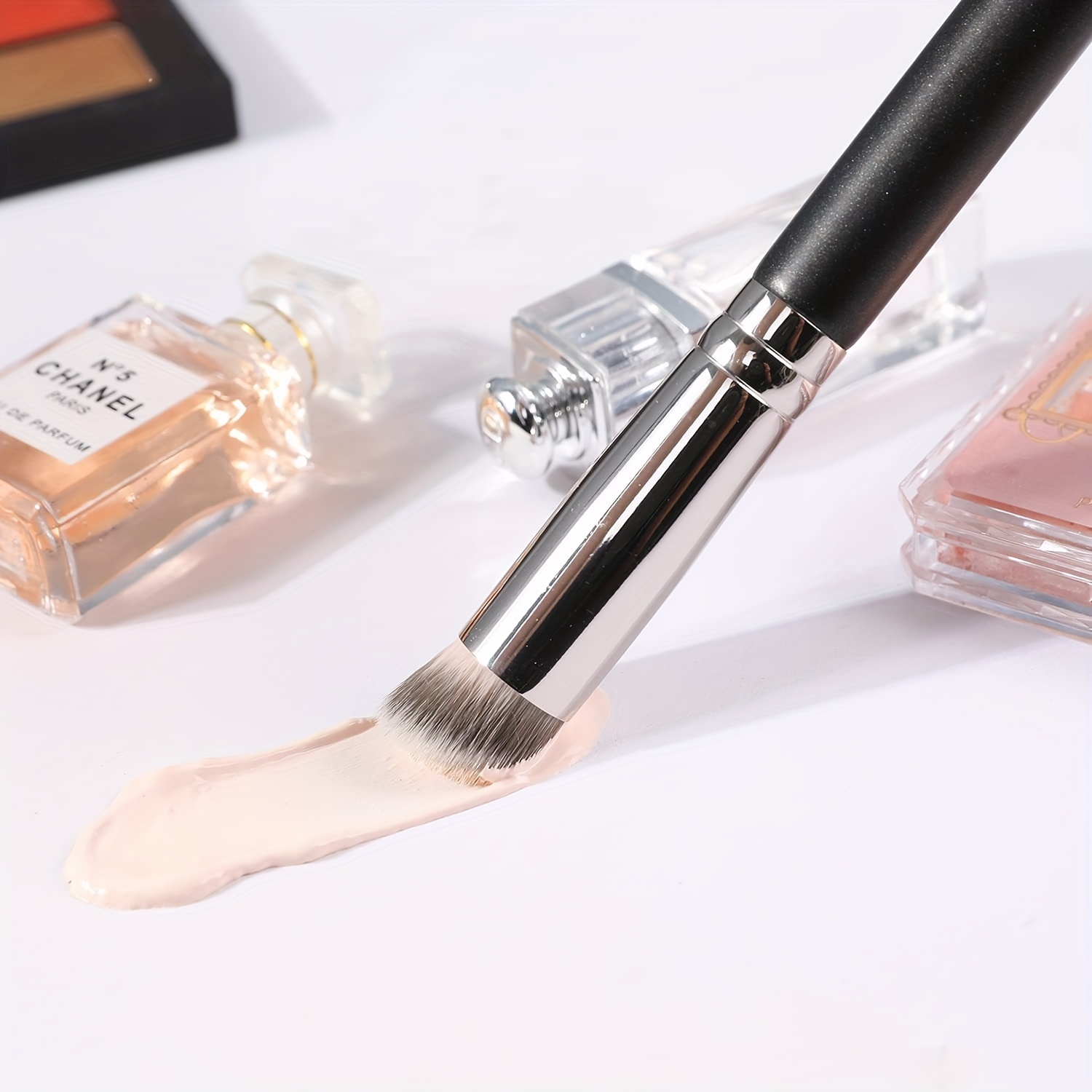 Chanel Smooth Makeup Sets