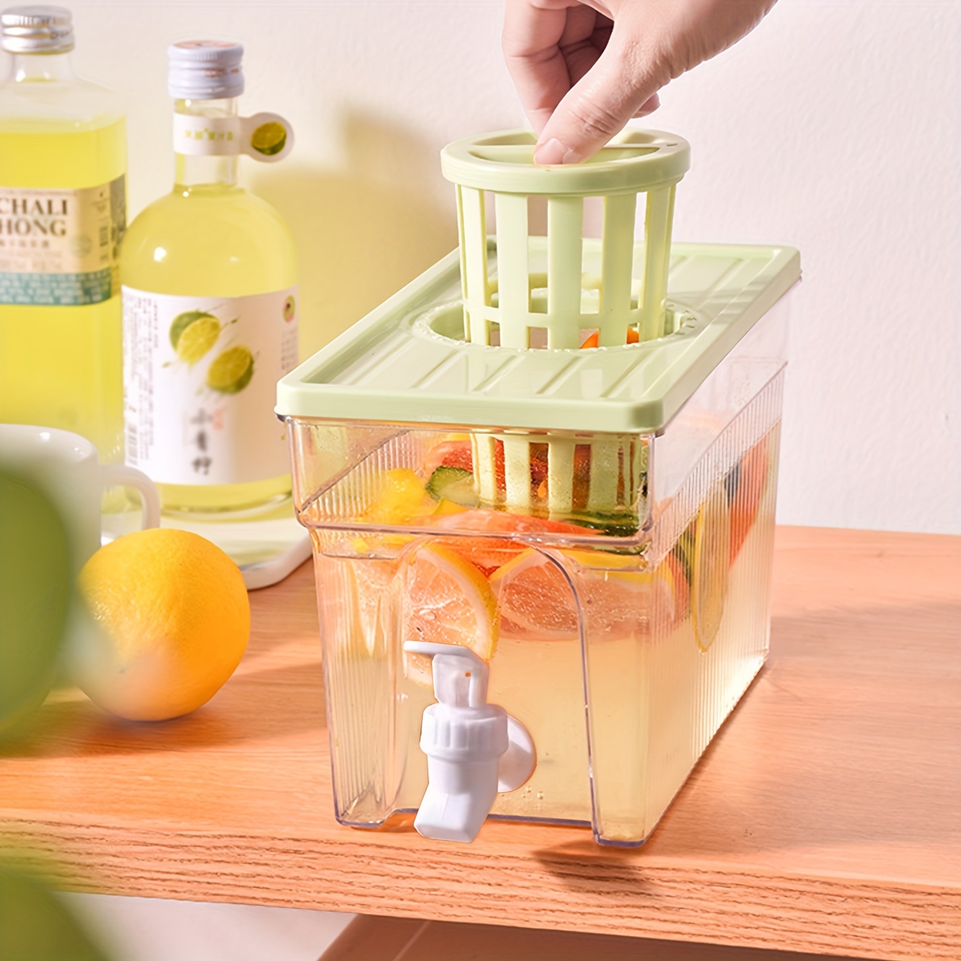 plastic drink beverage dispenser juice lemon
