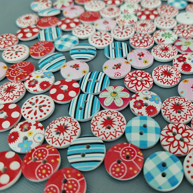 18 mm CHRISTMAS PATTERNED BUTTONS x 10, Round wooden Xmas buttons, 18mm  Christmas buttons, Xmas craft decoration, Craft buttons.