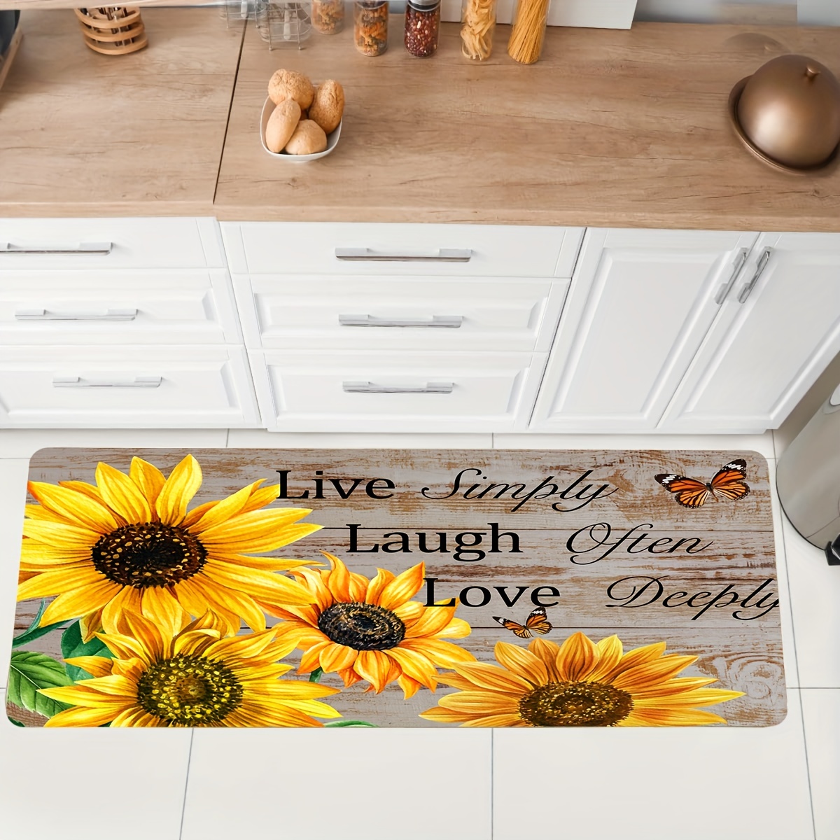 Soft Yellow Sunflower Bath Mat - Absorbent & Machine Washable