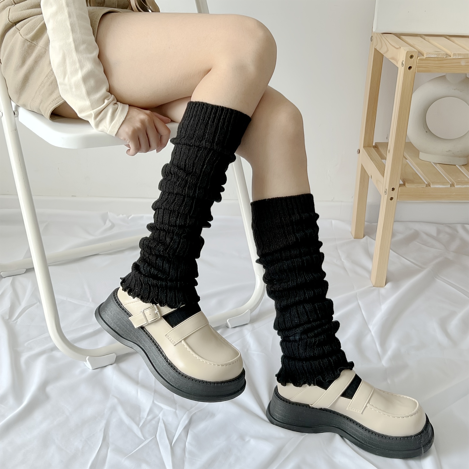 knee high socks,leg warmers 80s,y2k fashion,y2k style