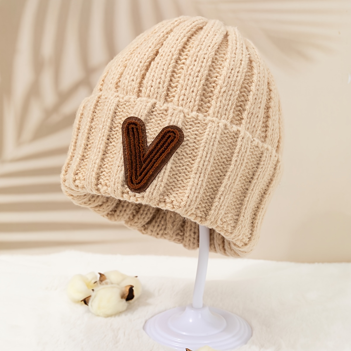 V Label Knit Beanie Hat Autumn And Winter Warm Woolen Hat Solid