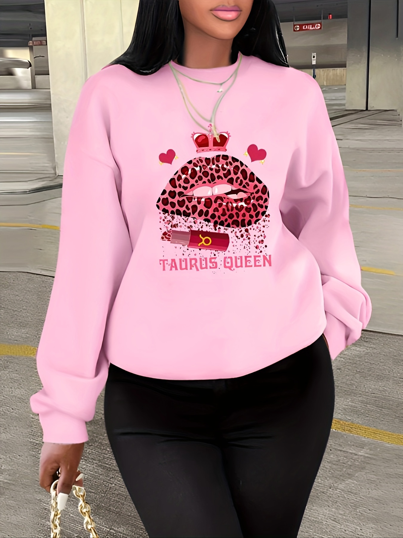 Crewneck Fleece with Queen's