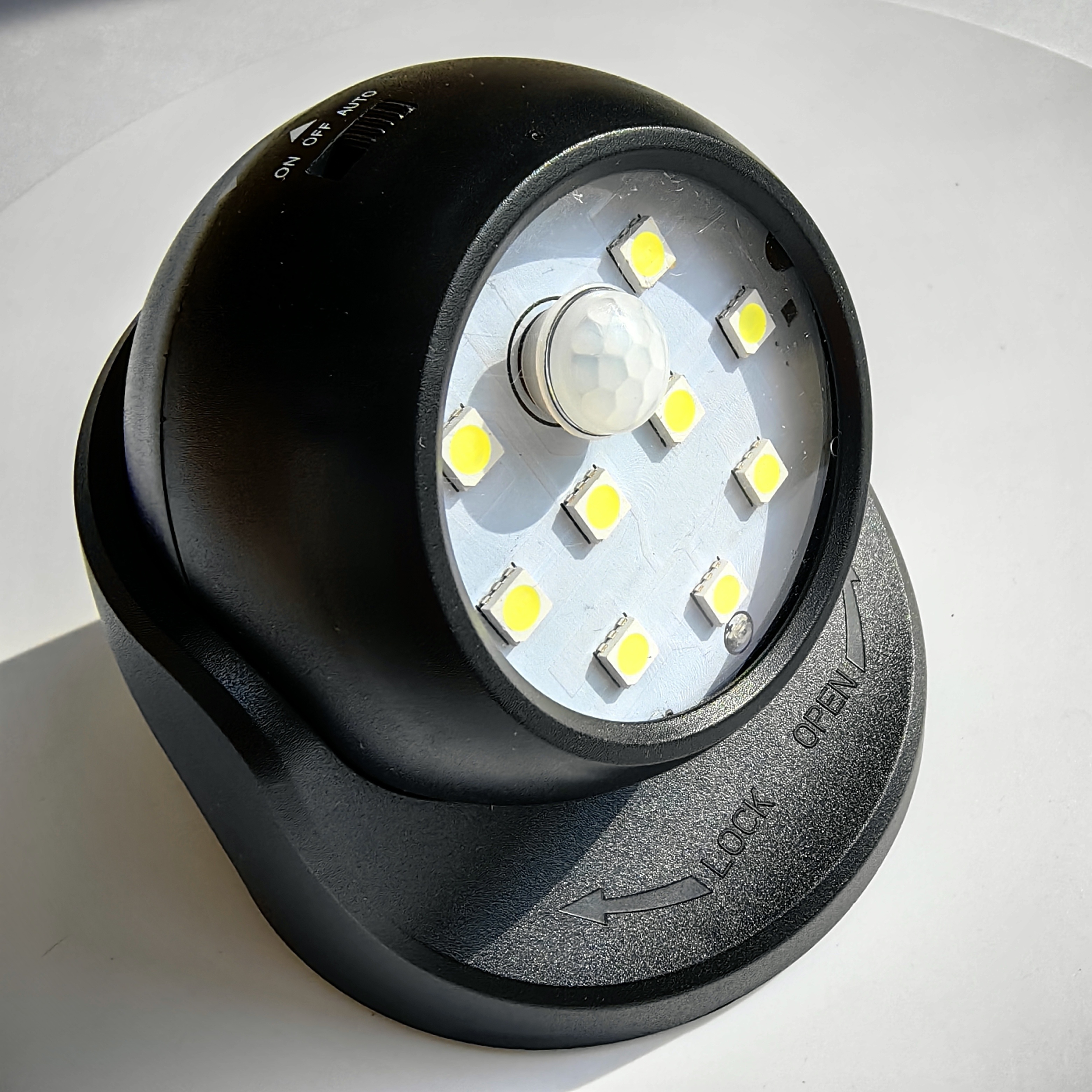 1pc Sensor Night Wall Light, Battery Powered Motion Sensor Lights Wireless  9 LEDs Motion Spotlight Indoor And Outdoor, Garden Motion Sensor Security L