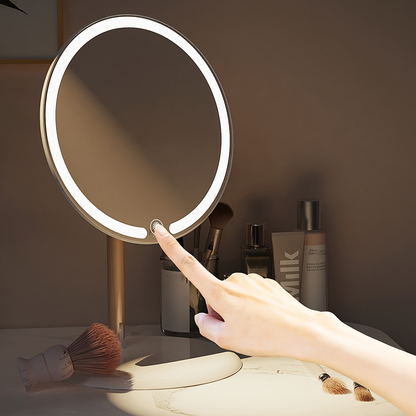 Espejo de maquillaje montado en la pared con botón táctil iluminado, luz  LED ajustable sin escalones, doble cara 1X/5x, espejo de tocador giratorio