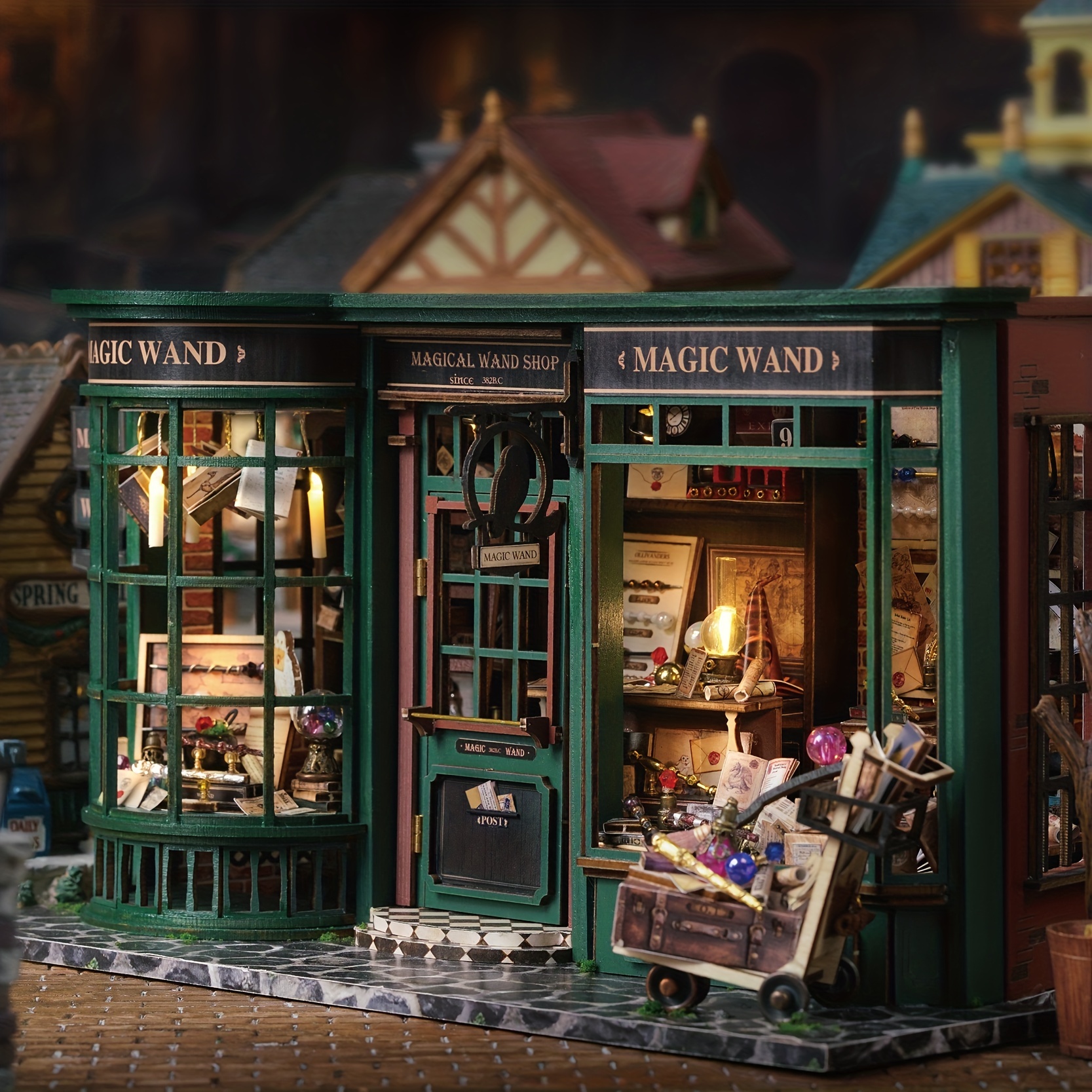 Kit de bricolage pour maison de poupée miniature Magasin de jouets en bois  avec housse de protection Kit de maquette d'architecture manuel en anglais  -  France