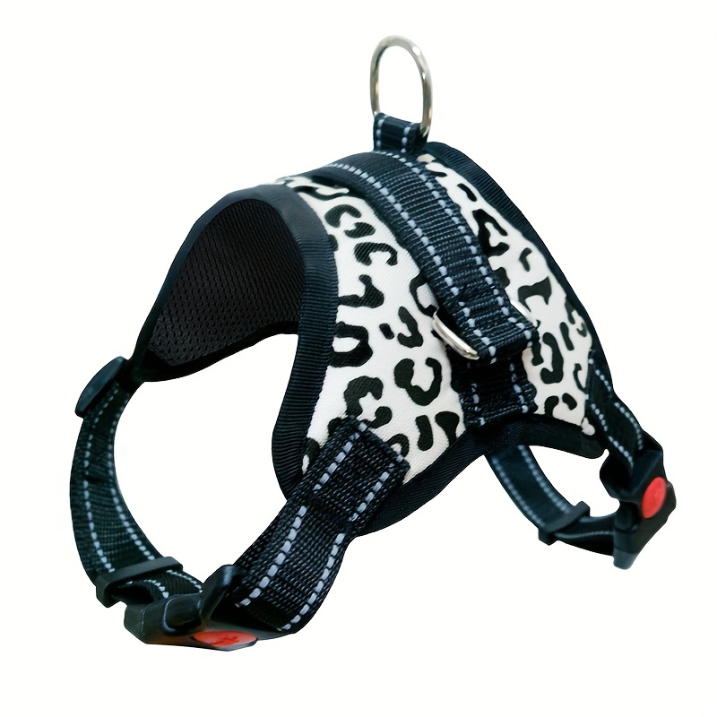 Dog harness clearance with chest ring