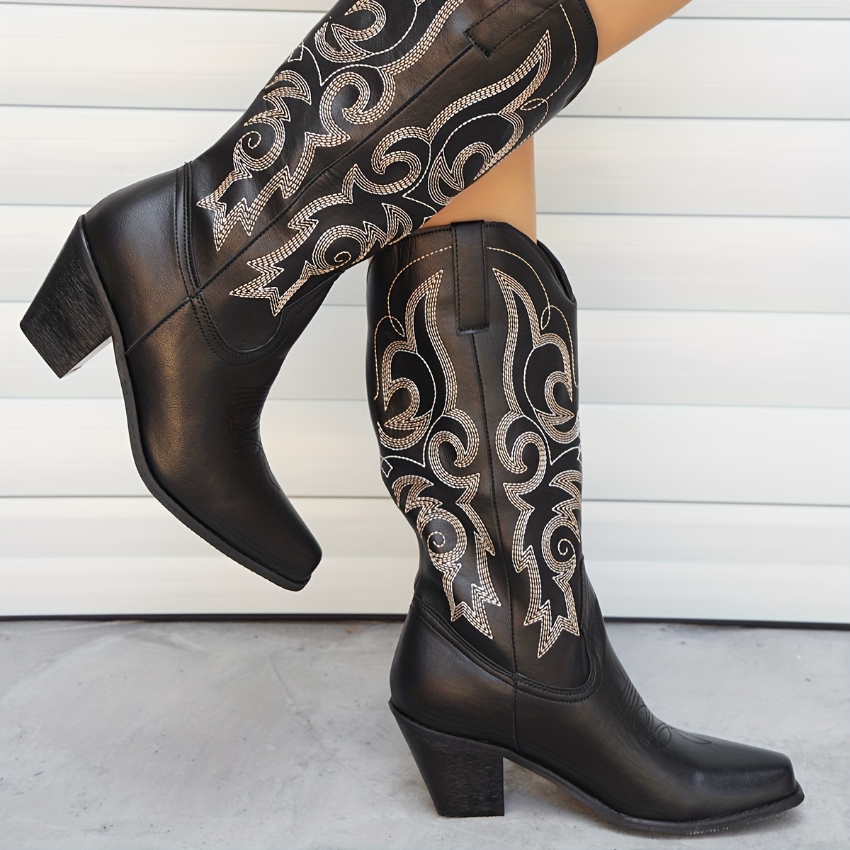 Womens Chunky Heeled Cowboy Boots、刺繍ポイントトゥvカットミッド