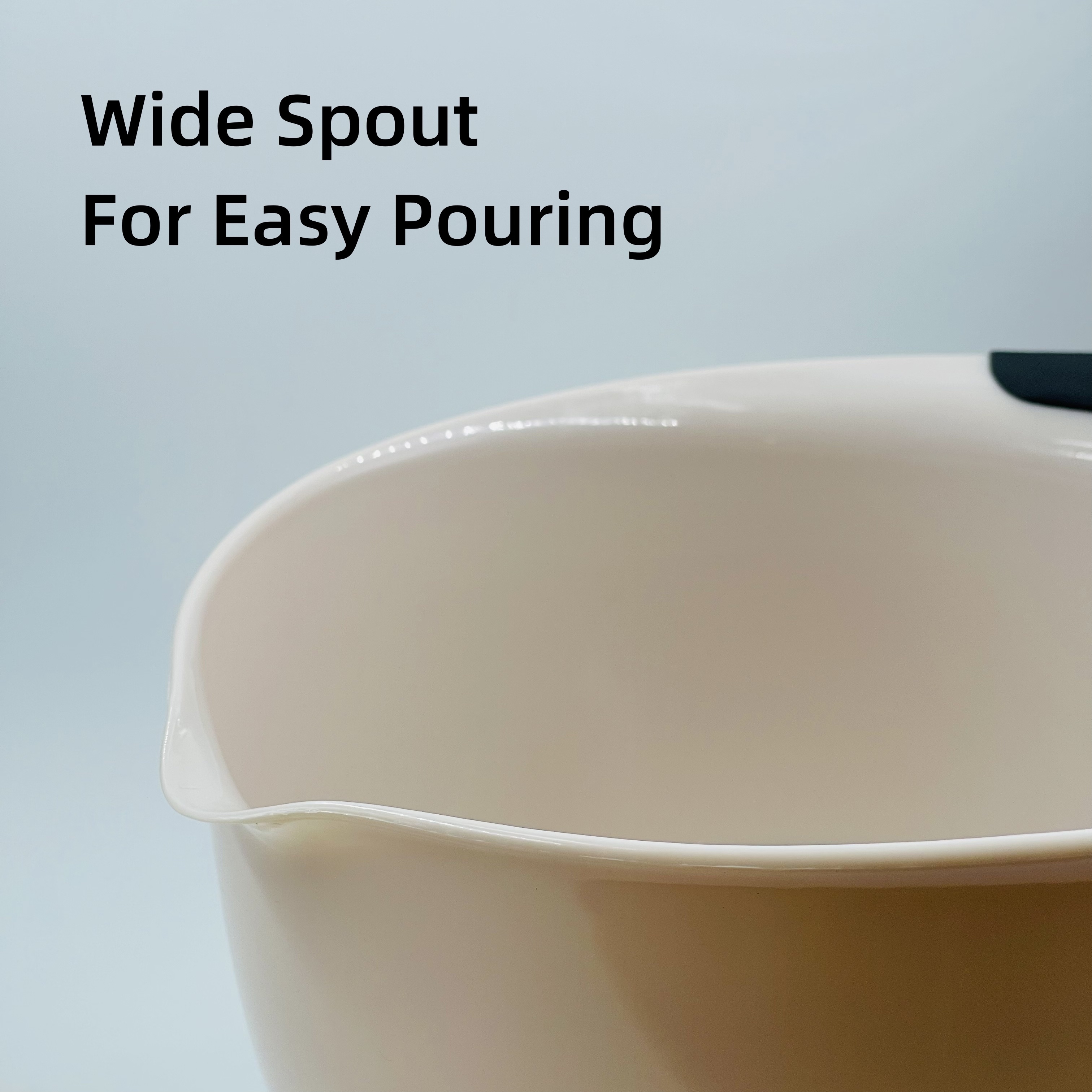 4-qt (3.8-L) Plastic Mixing Bowl