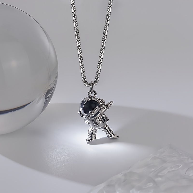 Funky Men's Astronaut Pendant Necklace Hip Hop Sweater Chain