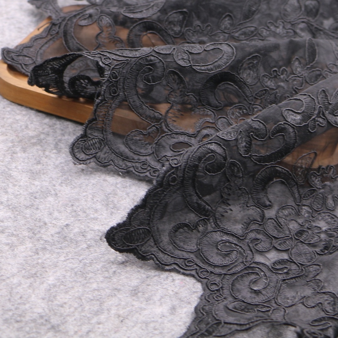 How to Dye Clothes Black - Lace Fabric 