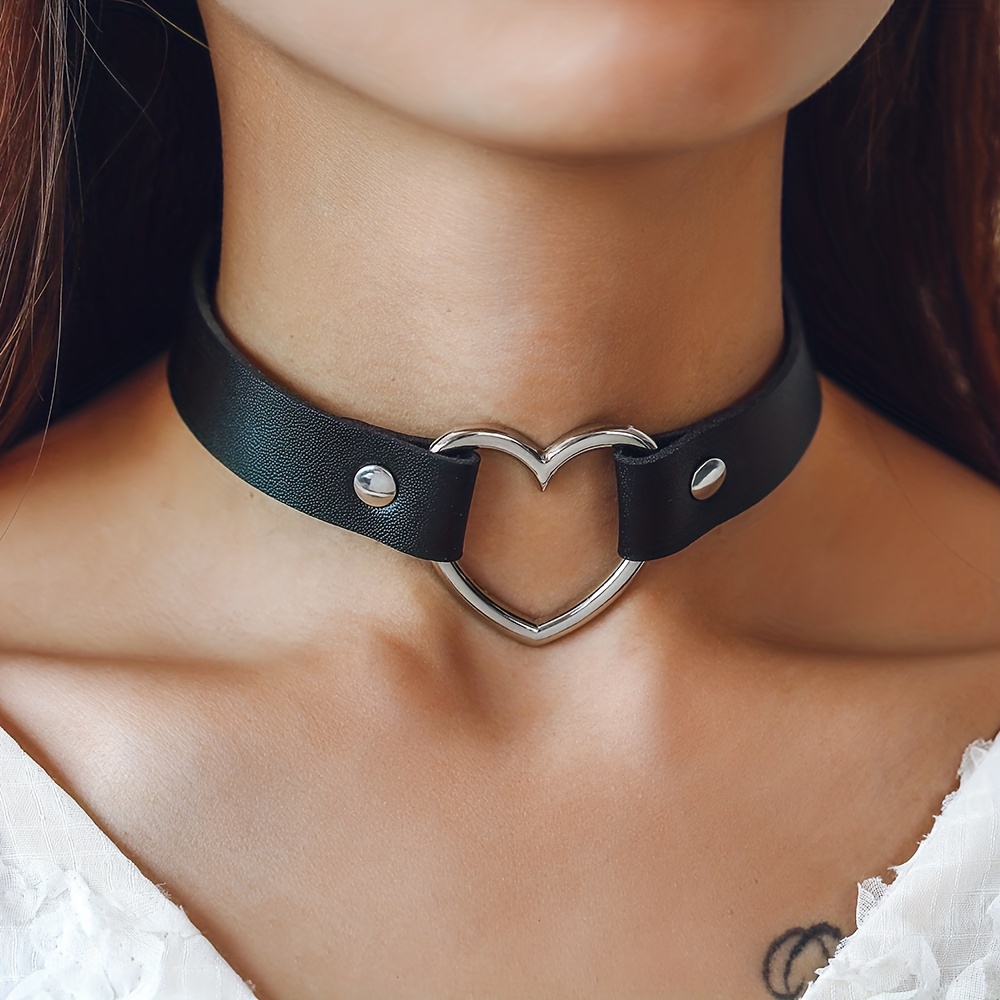 1pc Fashionable Unique Creative Gothic Hip Hop Punk Pu Leather & Metallic  Heart Shaped Adjustable Choker Necklace For Women's Party
