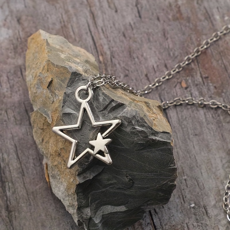 Vintage Goth Star Necklace