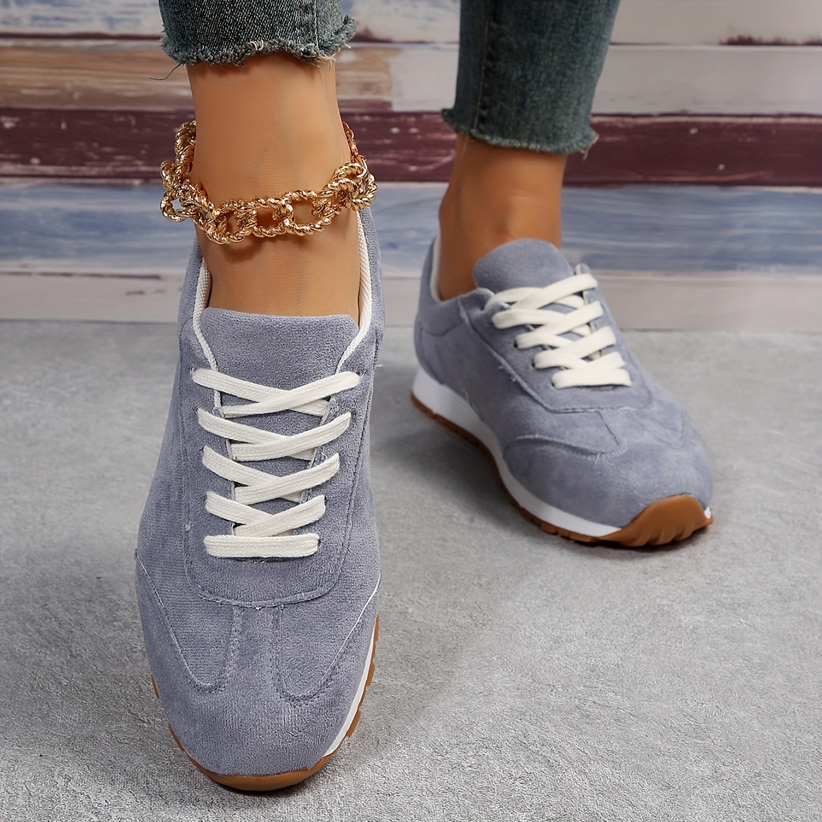 Comfortable hot sale platform trainers