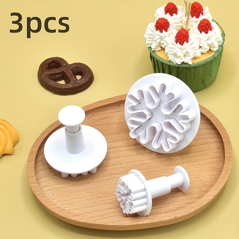 Cake Tools 1 set Christmas Snowflake Fondant Cake Mold Fondant Cookie  Plunger Cutter Cookie Stamp Cookie Molds Cake Decorating