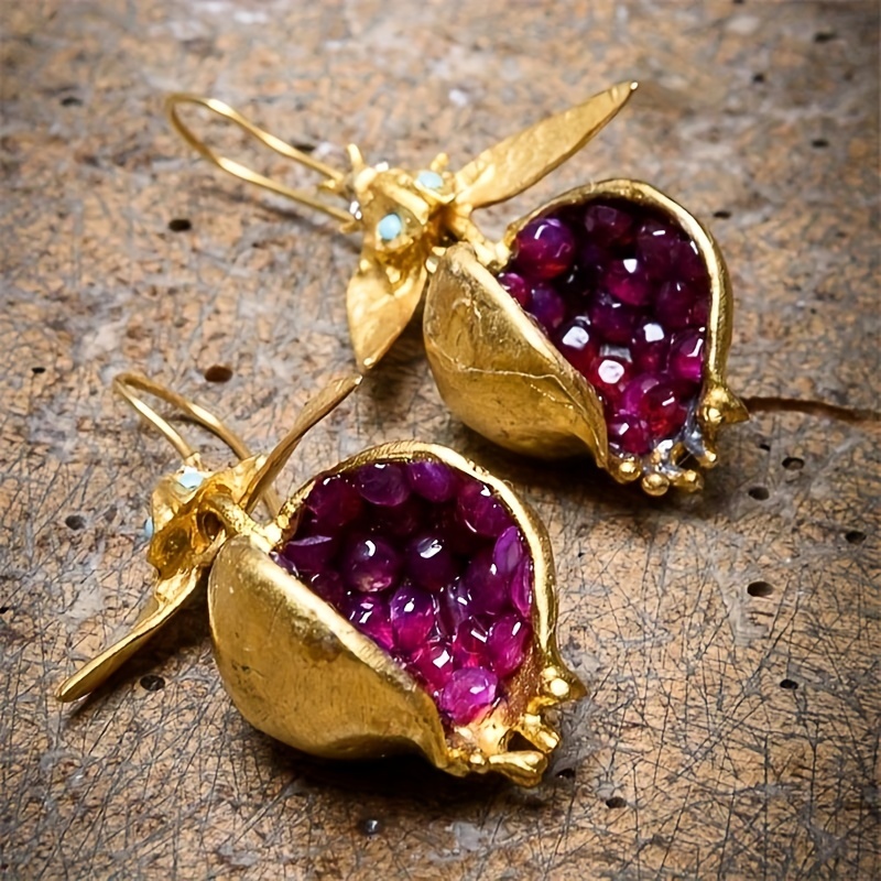 

1pair Retro Creative Bohemian Pomegranate Faux Gemstone Inlaid Pendant Men's Earrings Fashion Jewelry Earrings