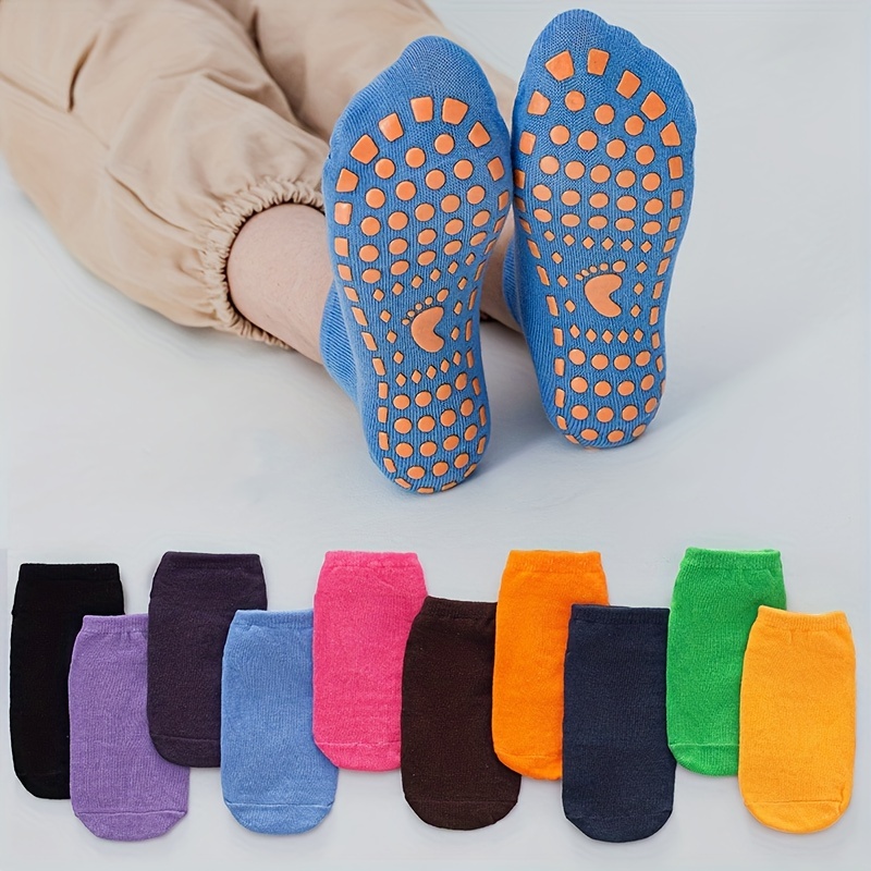 Alingdaundwr 6 Pairs Non Slip Socks for Kids Floor Socks with Grips for  Women and Men Trampoline Sock Yoga Indoor Sports : : Clothing,  Shoes