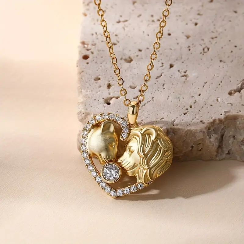 Trendy and Personalized Lion Gemstone Heart-Shaped Pendant Necklace, Cool Animal Necklace, The First Choice for Holiday Gifts, Fashionable Girl