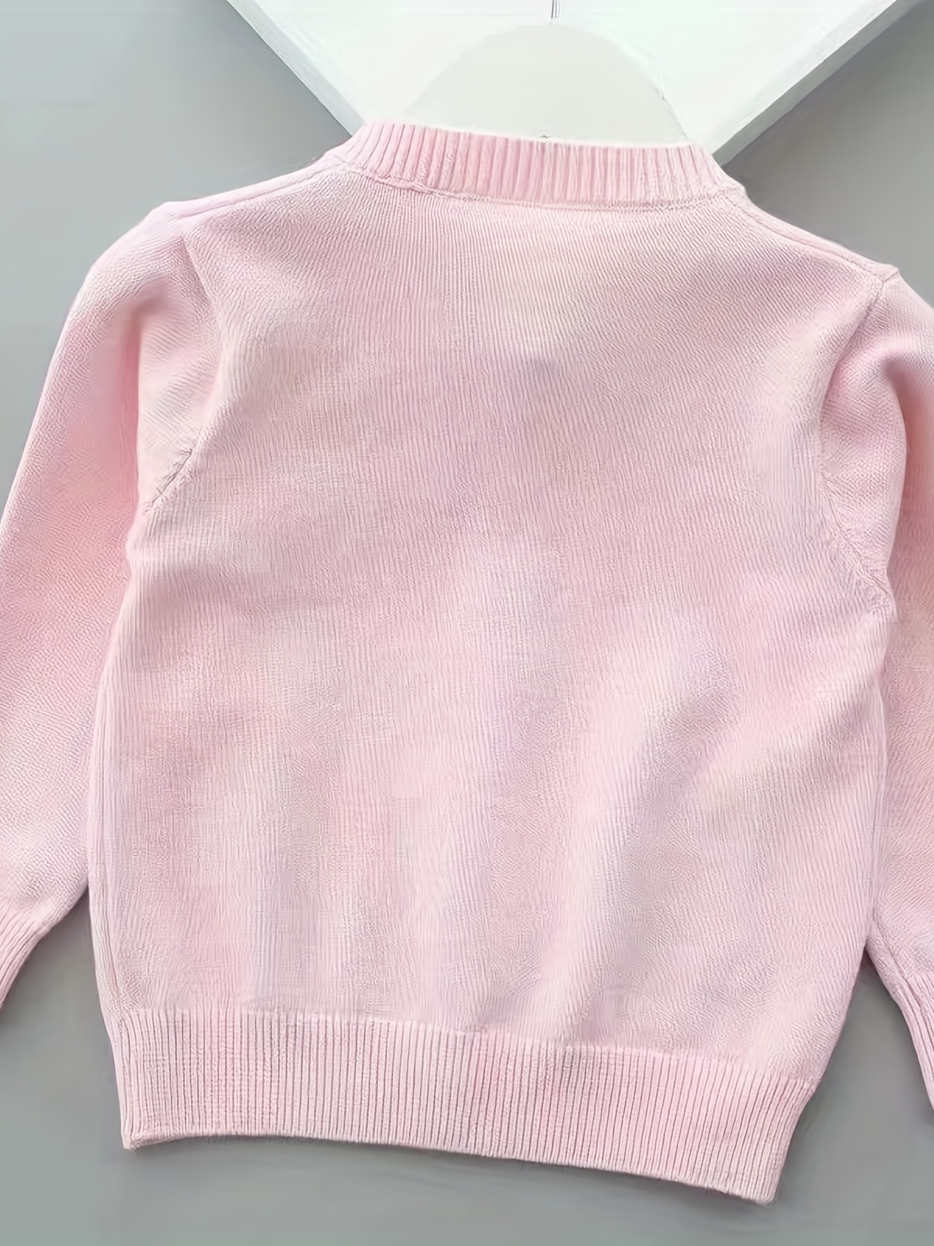 Pink sale sweater aesthetic