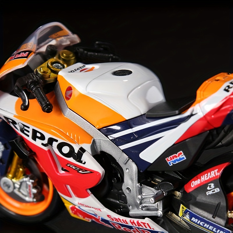 Maisto MotoGP - Marc Marquez Repsol Honda RC213V Motorcycle