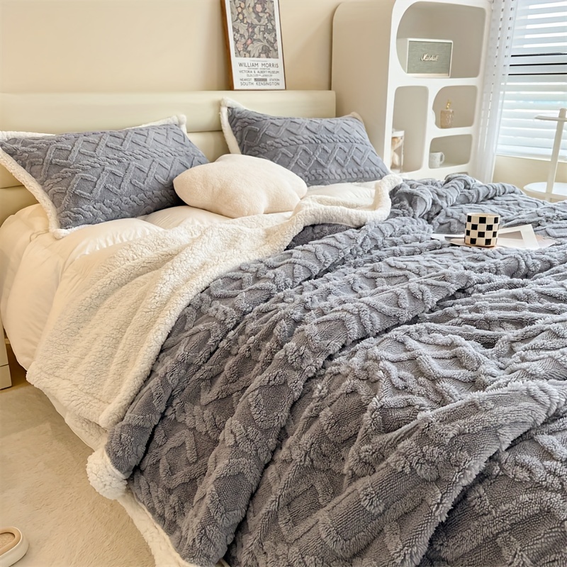

1pc Double-sided Lambs Wool Bed Blanket, Taffeta Plush Blanket, Warm Multi-purpose Bed Blanket, Blue Small Fresh Blanket, Warm Quilt, Living Room Sofa Cover Blanket, Nap Blanket, Multi-purpose Blanket