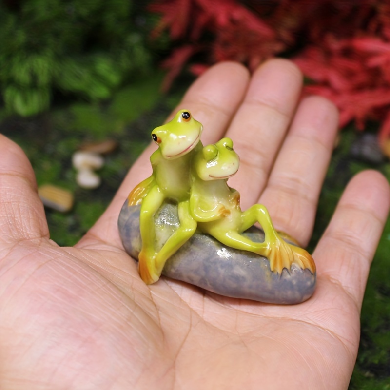 Journey Cute Frog Ornament Realistic Painted Resin Animals Crafts