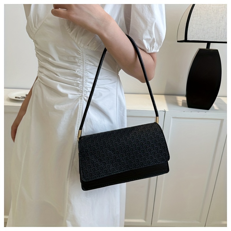 Minimalist Geometric Pattern Shoulder Bag