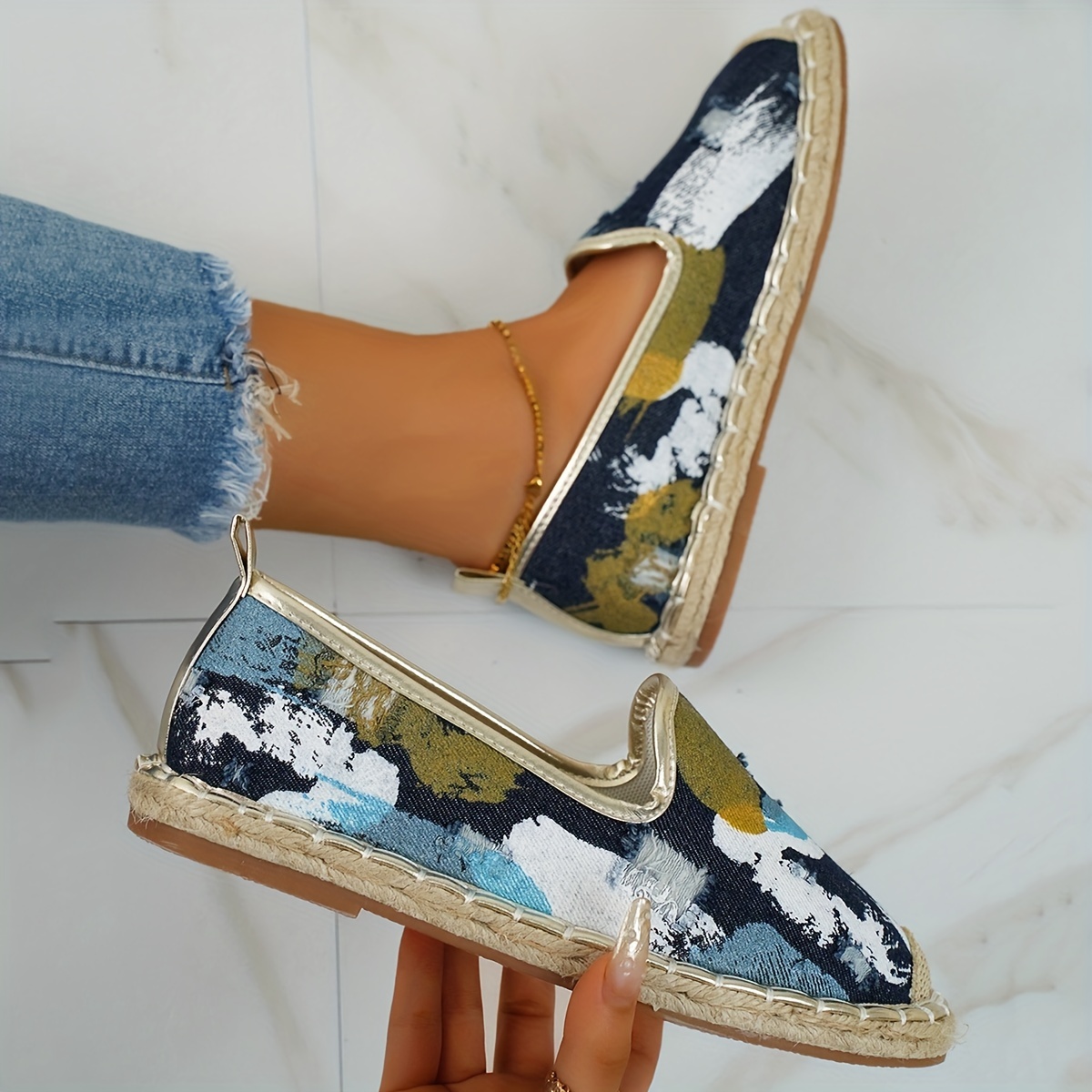 Women's Graffiti Print Slip On Espadrilles Casual Outdoor Shoes