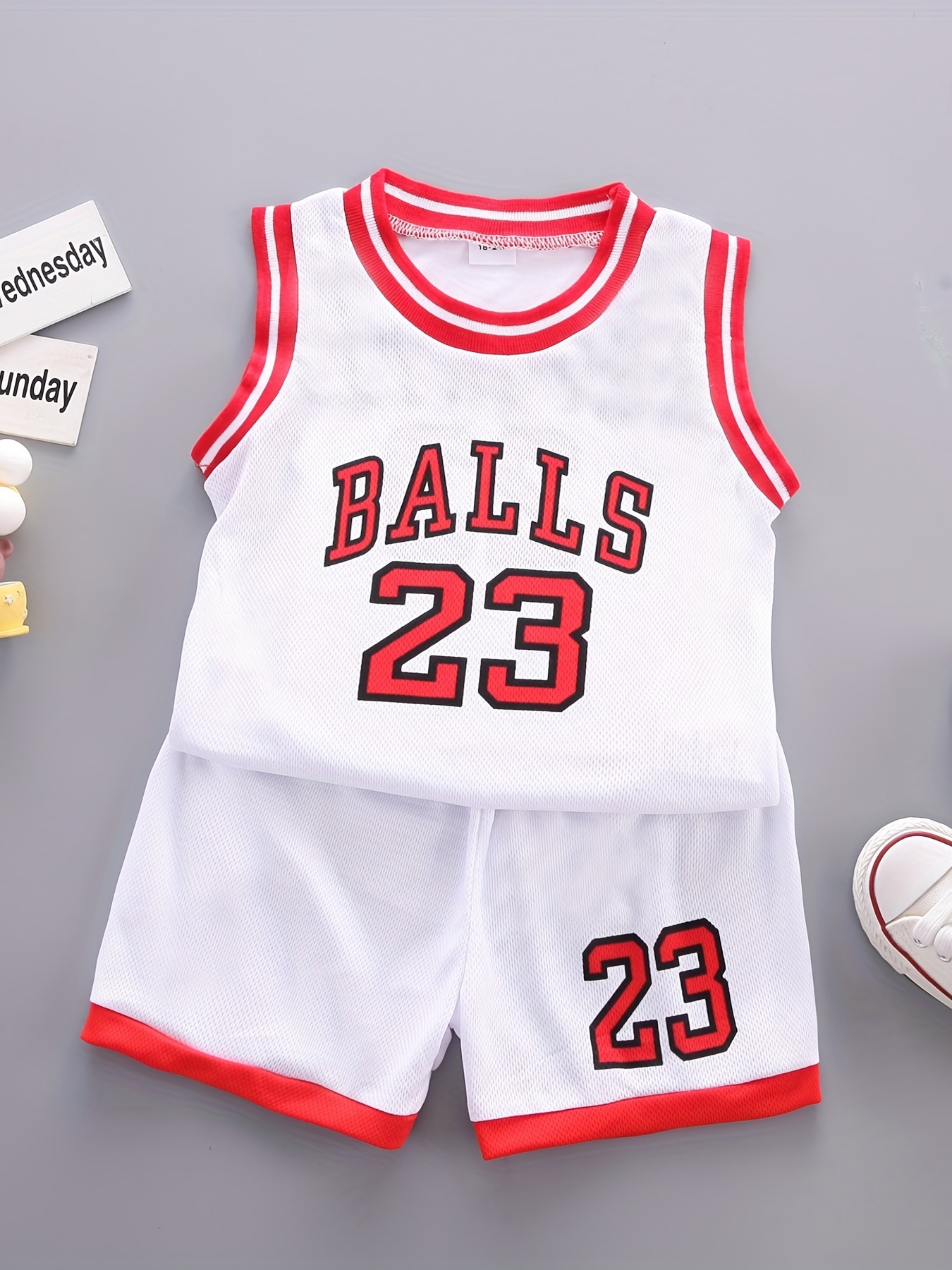 Conjunto de ropa de 2 piezas de camiseta sin mangas y pantalones cortos de  baloncesto para niños