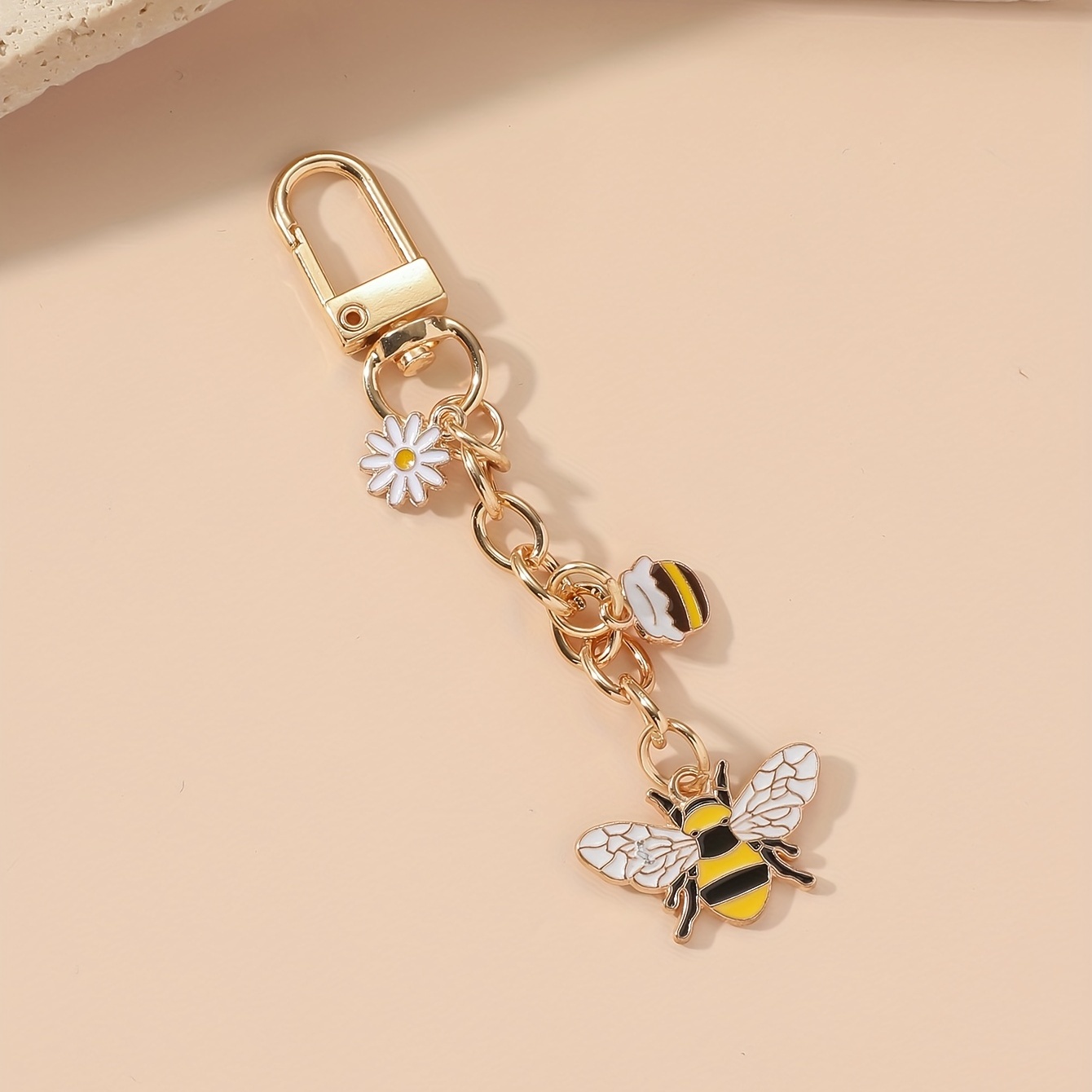 GENEMA Bee Happy Keychain Bee Jewelry Bee Gifts for Bee Lovers Beekeepers  and Teachers 