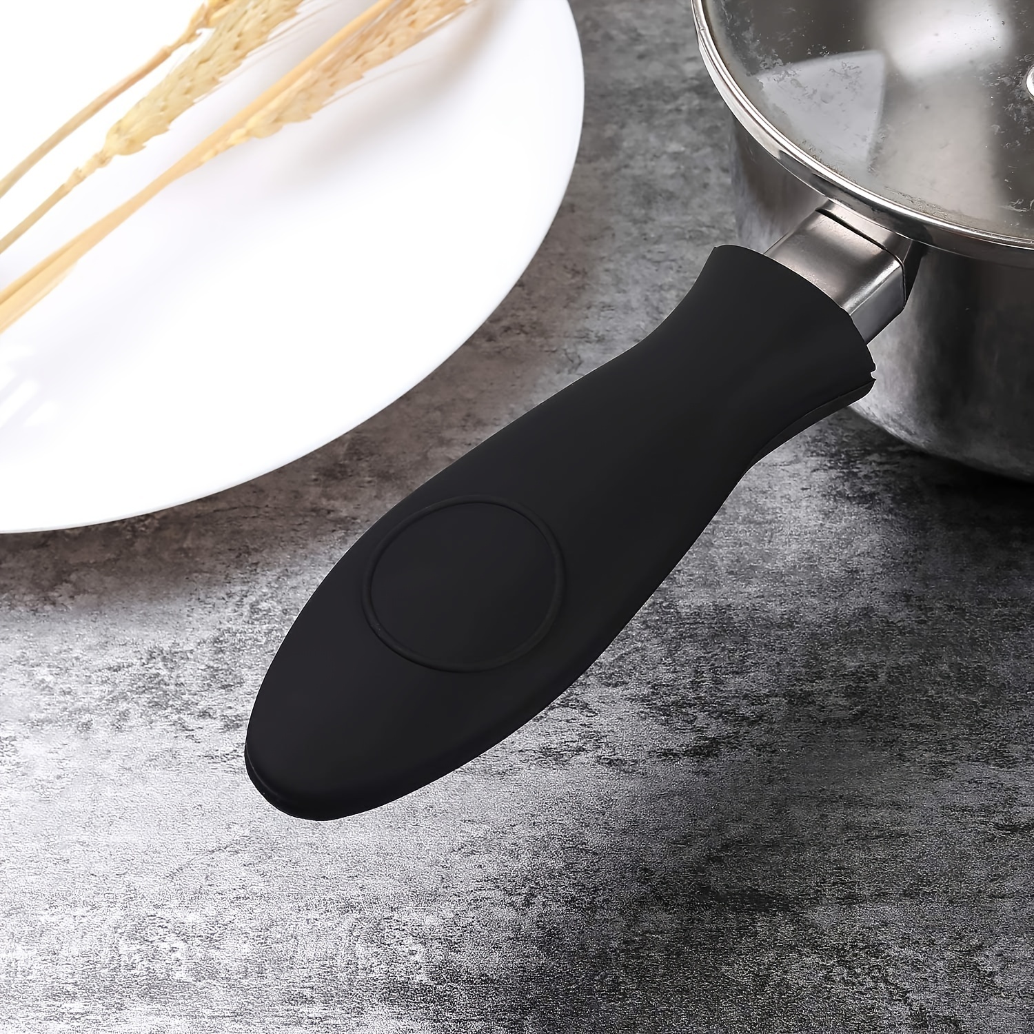 Silicone Hot Handle Holder, Heat Protecting Silicone Handle For