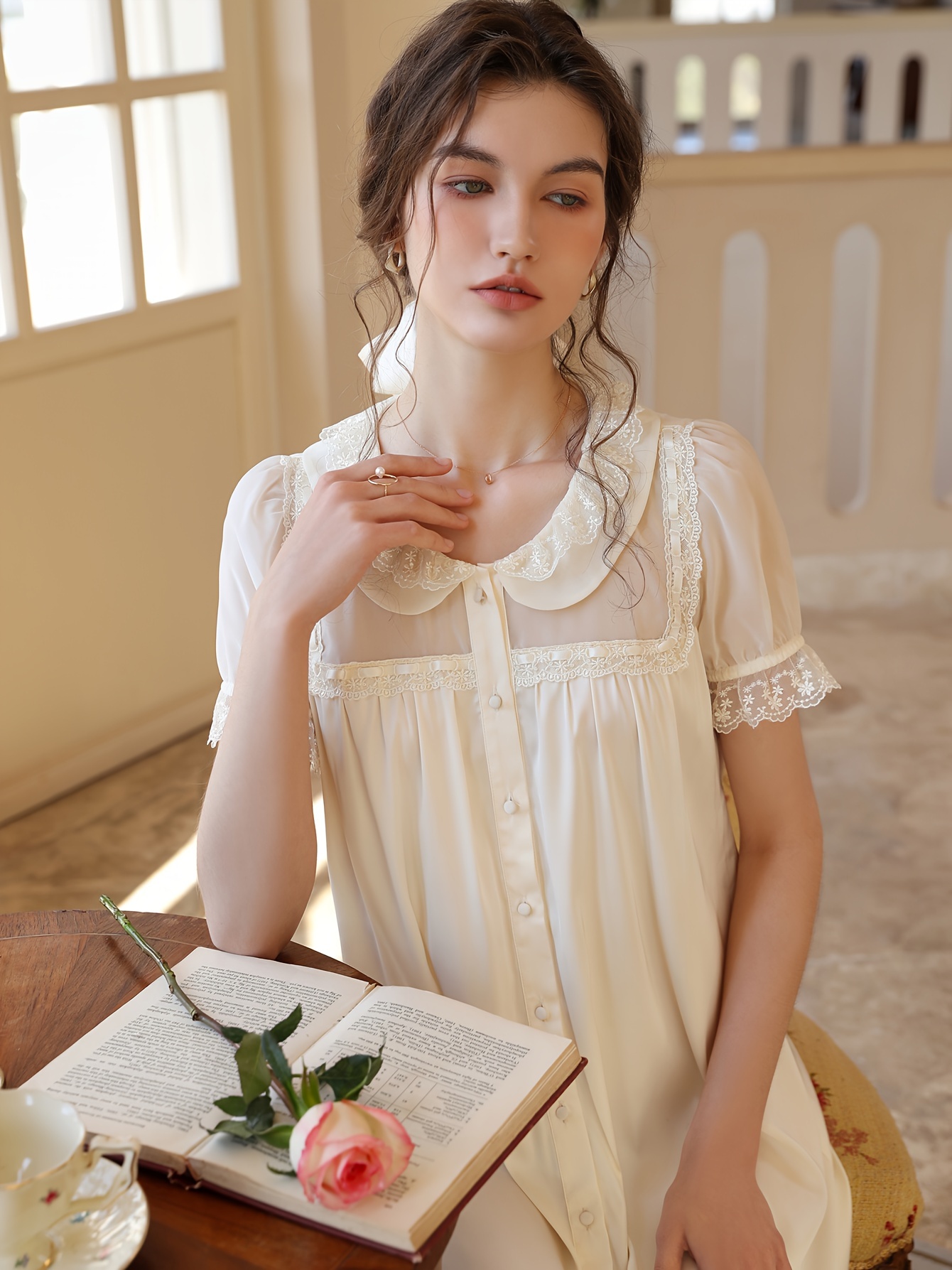 Simple Retro Contrast Lace Trim Puff Sleeve Shirt