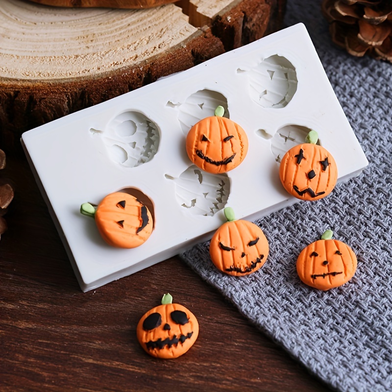 Moule à gâteaux silicone d'halloween - Mini citrouilles 3D