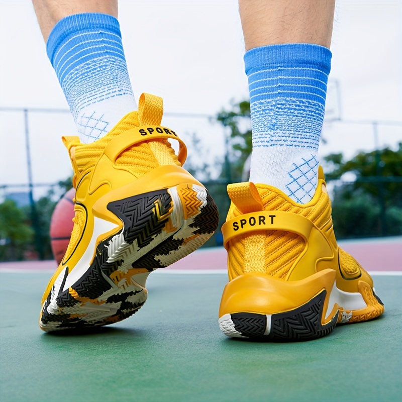 1 par de zapatos de baloncesto de malla transpirable para hombre de cuatro estaciones de ocio de gran tamaño con suela antideslizante para correr