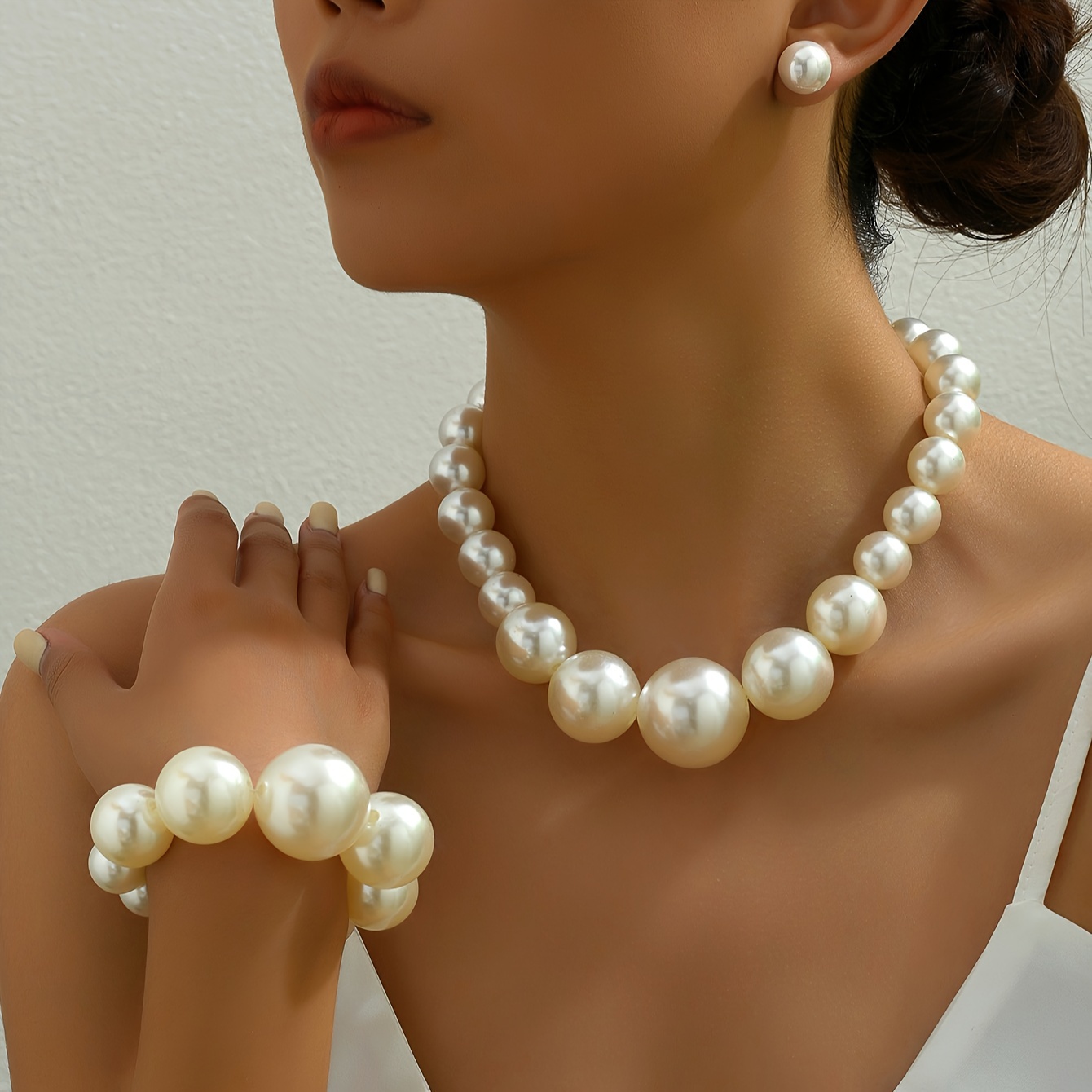 

3pcs Large Faux Pearl Beaded Necklace Bracelet Earrings, Simple Style Party Wedding Women's Accessories, Necklace Bracelet Stud Earrings