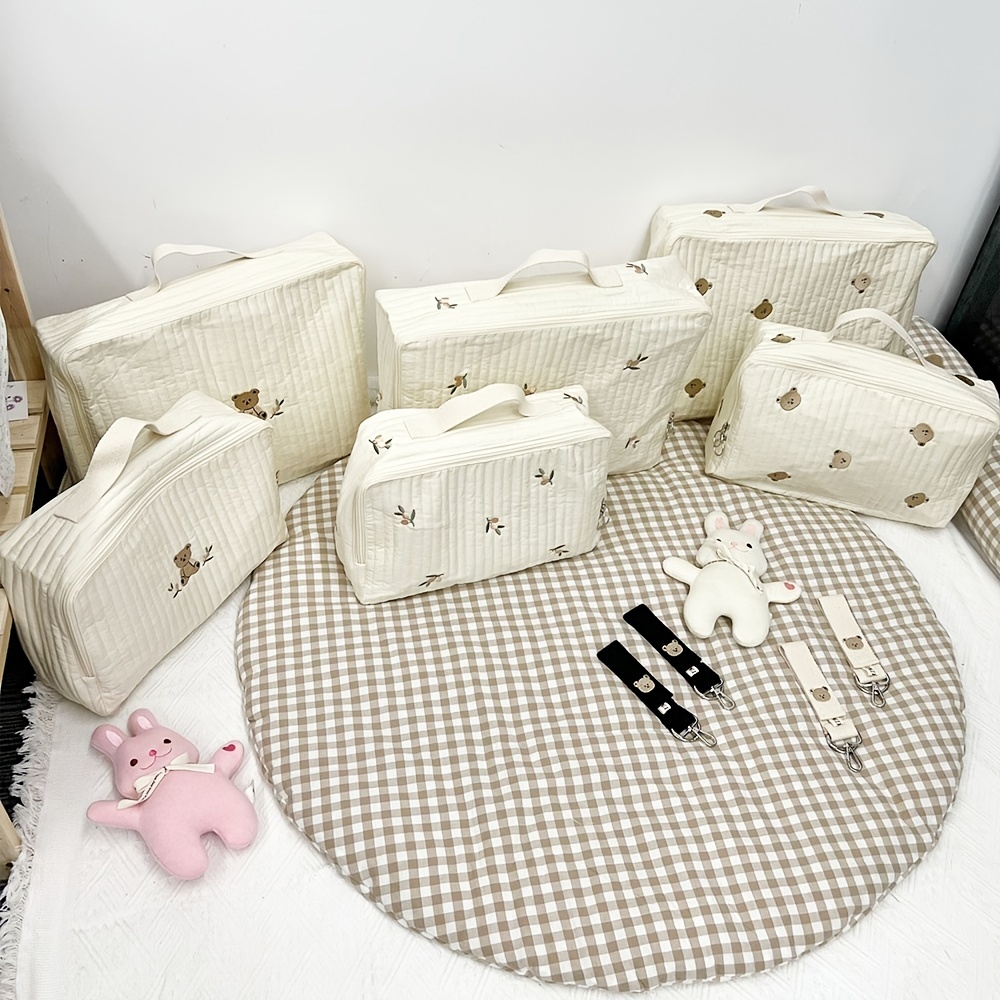 Large Capacity Mummy Bag with Bear Storage Design