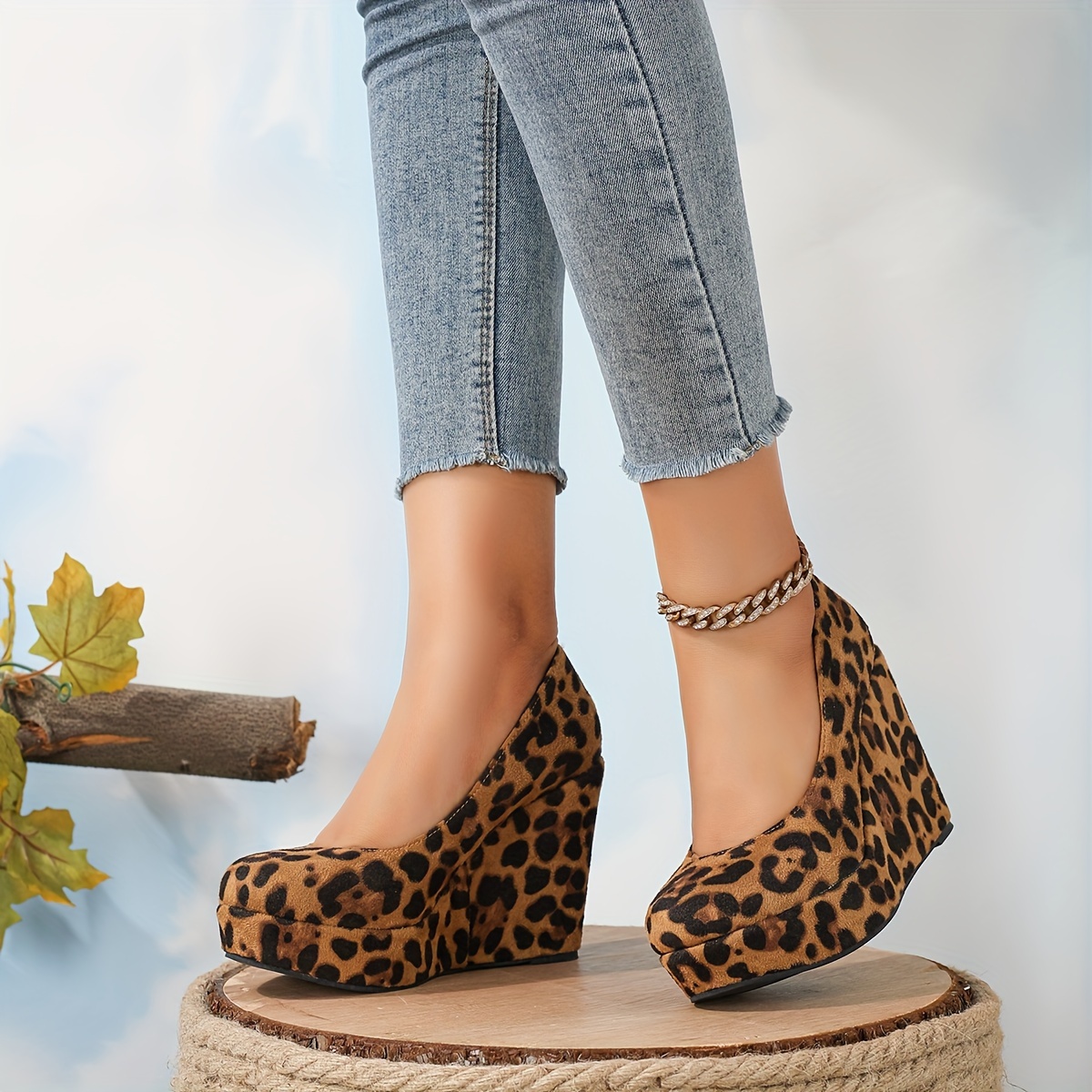 Leopard shop wedges pumps