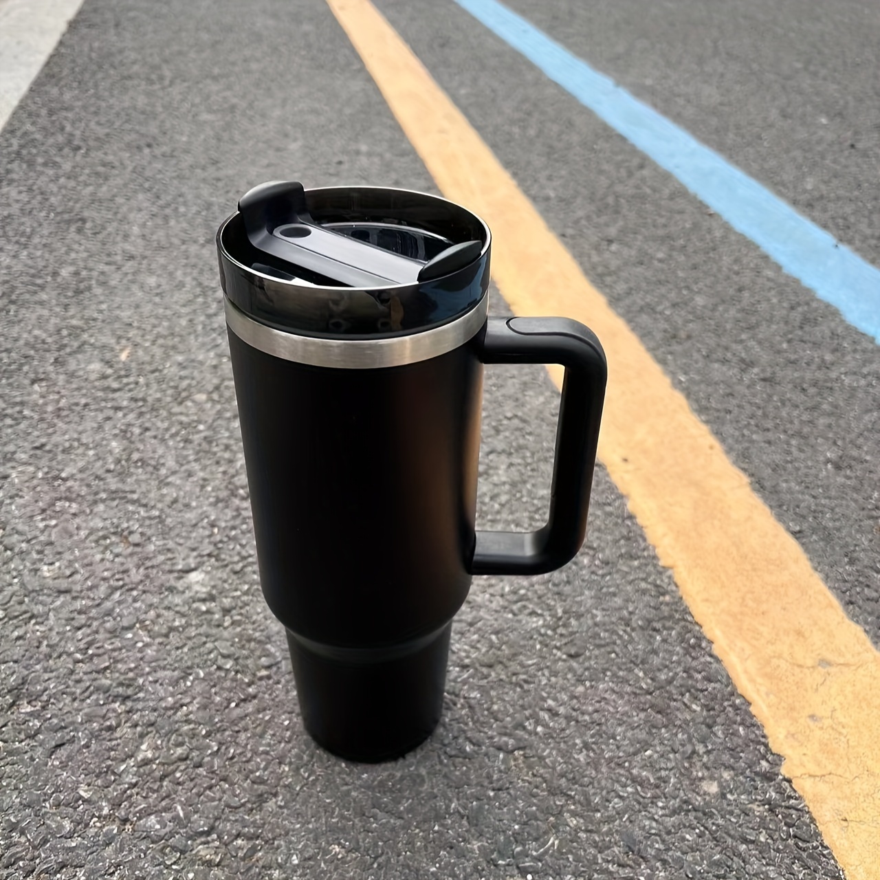 Large Capacity Insulation Tumbler With Straw, Portable Car Cup
