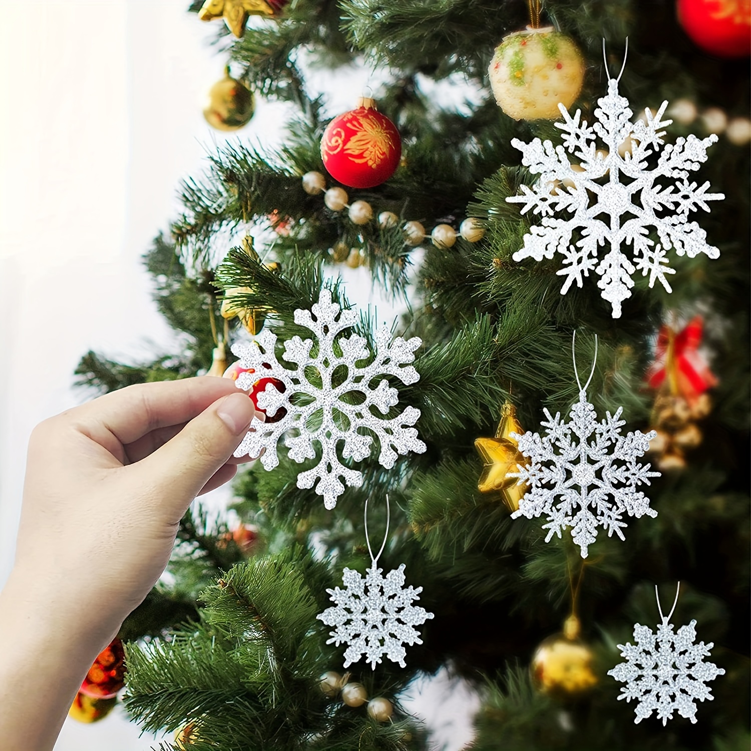 46 Pcs White Glitter Snowflake Ornaments Various Size Plastic Winter  Snowflakes Ornaments Christmas Tree Decorations with Silver Rope for Winter