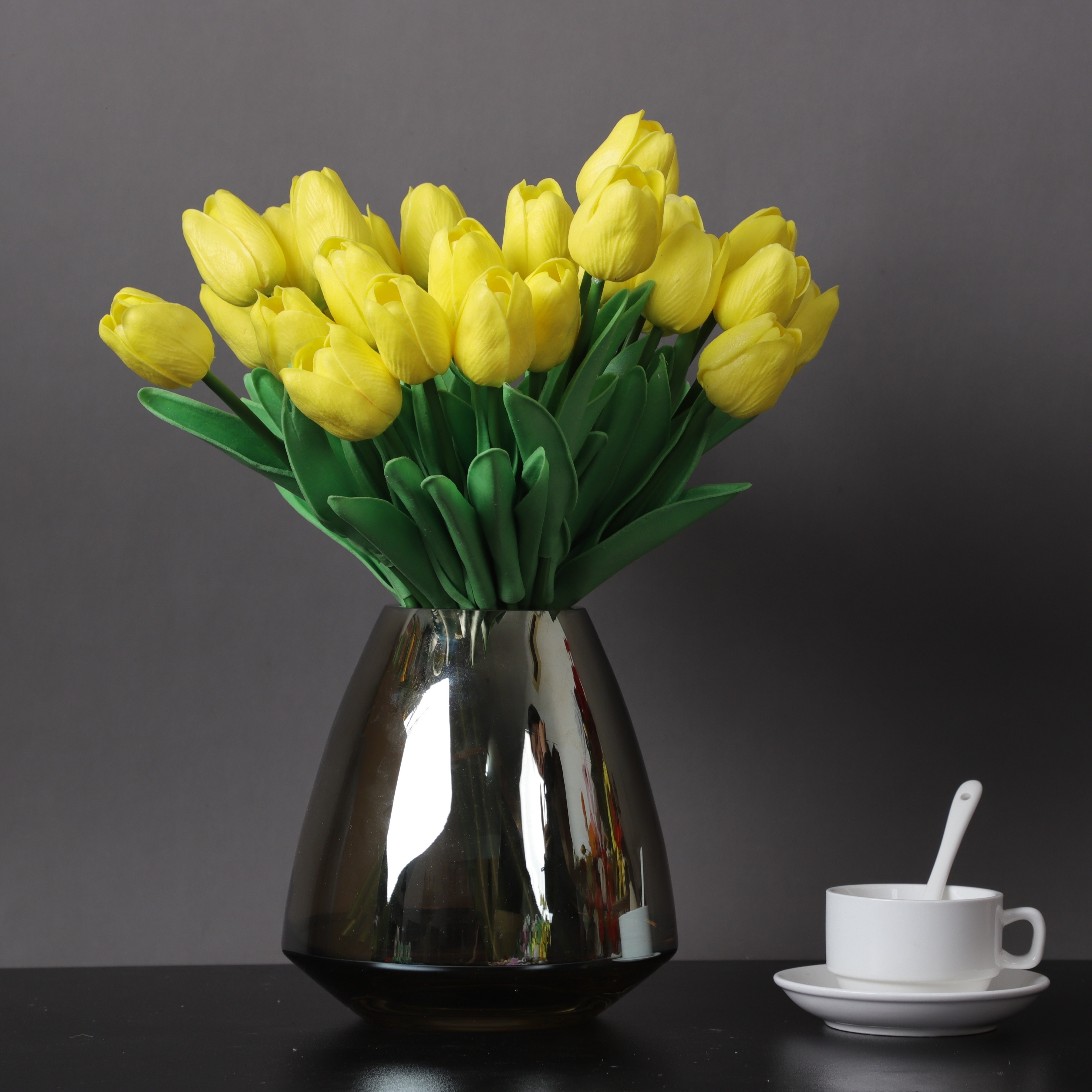 10 Pz Tulipani Artificiali Tulipani Real Touch Fiori Finti Singh Stelo  Primavera Bouquet Di Fiori Tulipani Finti Fiori Finti Per Decorazione Per  Centrotavola Festa Nuziale Casa - Temu Italy