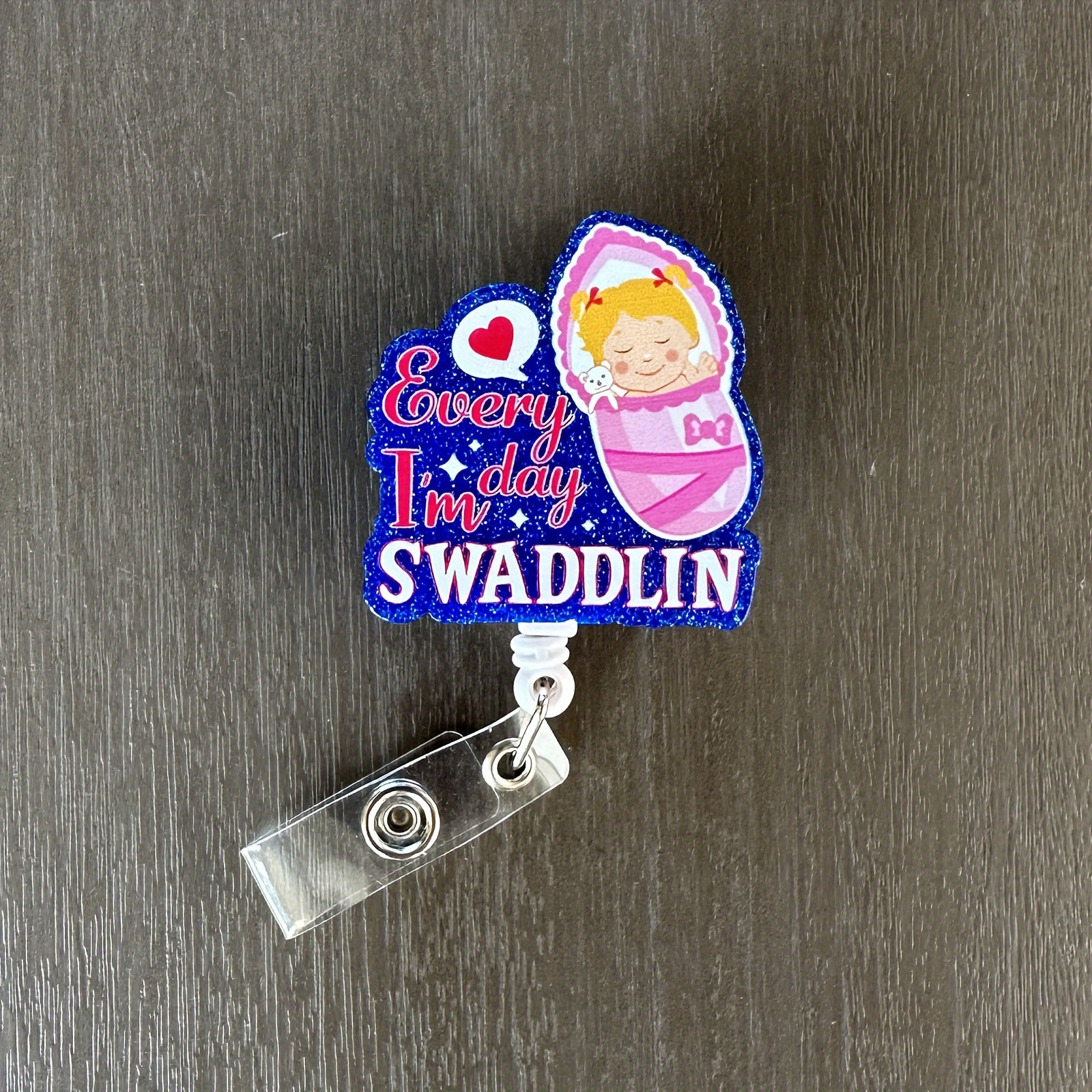 1pc Newborn Care Themed Retractable Badge Reel, Name Badge Holder with ID Clip for Nurse Doctor Volunteer Employee,Target,Cat,Dog,Home,Laptop