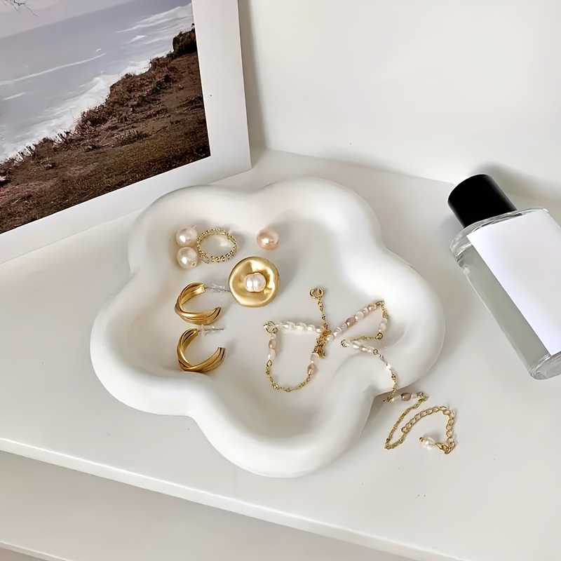 

1pc Flower Shaped Jewelry Tray, Jewelry Plate, Jewelry Storage Tray, Jewelry Holder, Household Creative Jewelry Storage Ornament