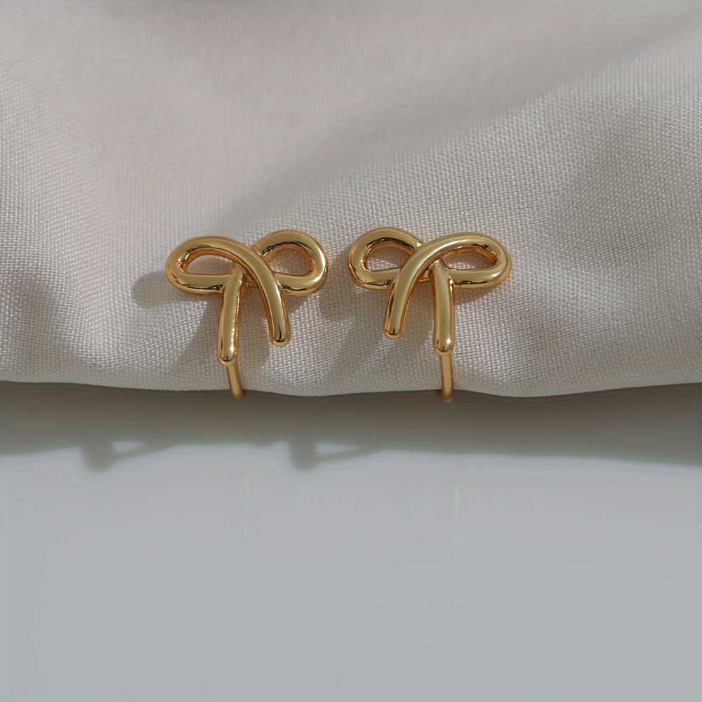 Chic Bowknot Clip-on Earrings - Vintage Style, Alloy, No Piercing Required - Perfect For Casual Attire & Gifting, Korean Version
